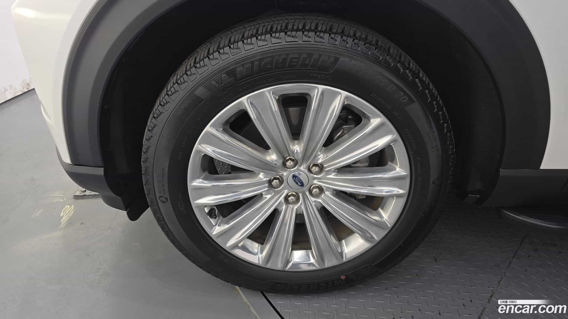 Explorer Ford 2022.11-OUTER-005