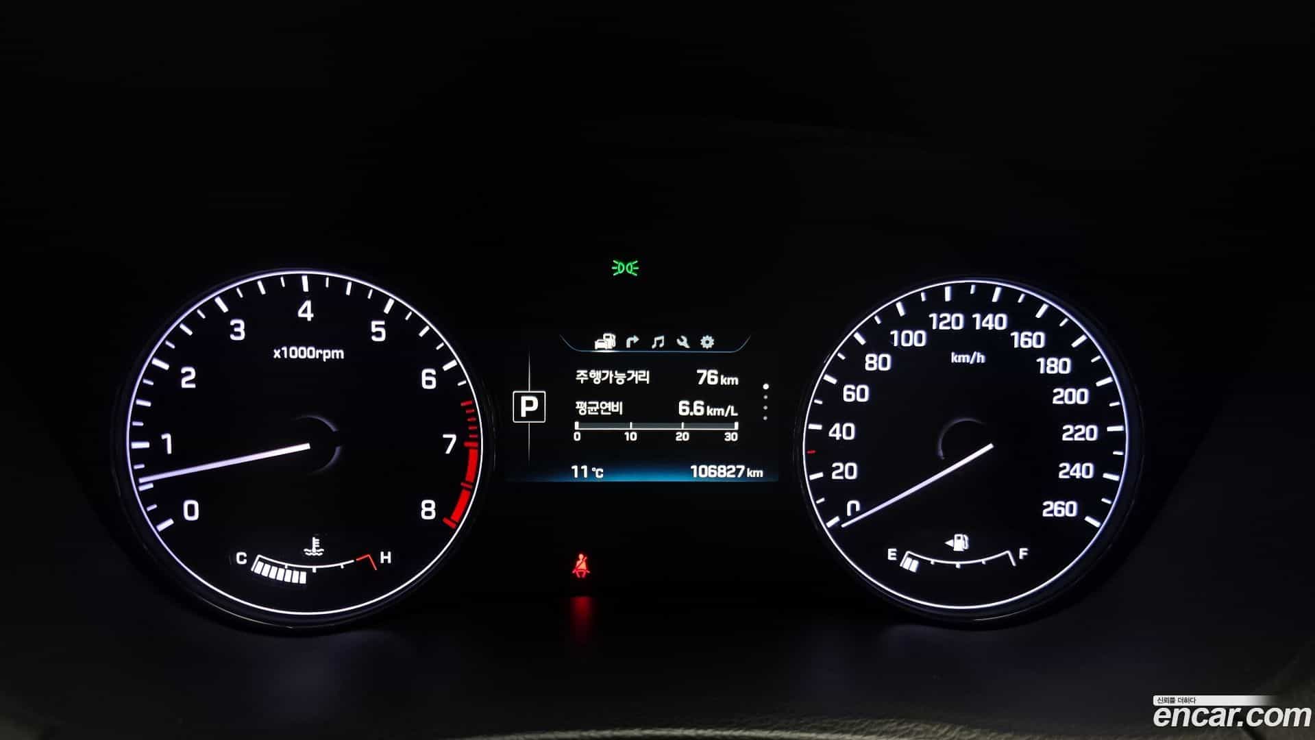 Genesis Hyundai 2014.9-INNER-008