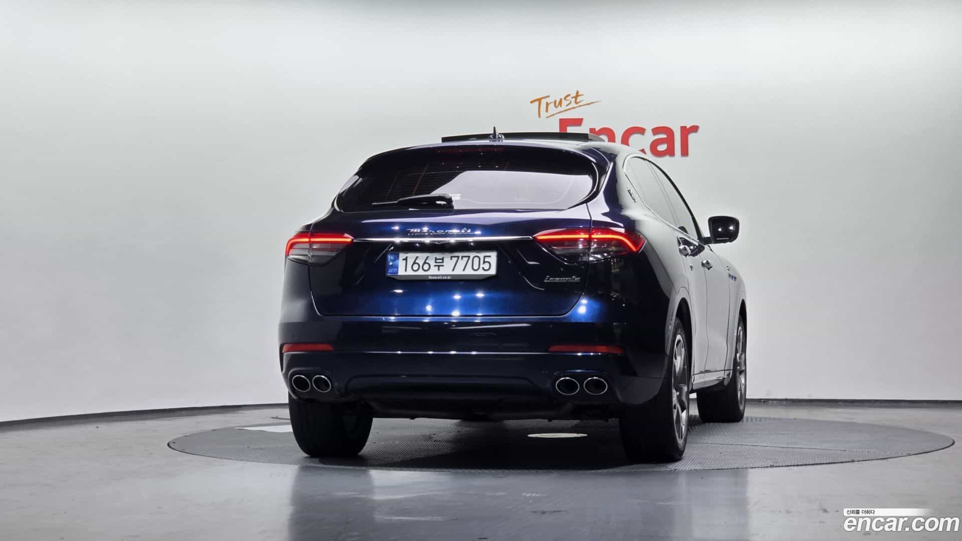 Levante Maserati 2022.11-OUTER-004