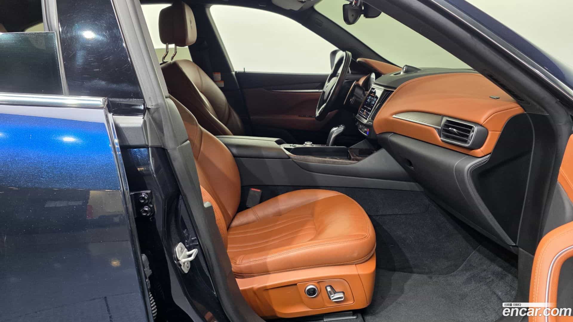 Levante Maserati 2022.11-OPTION-015