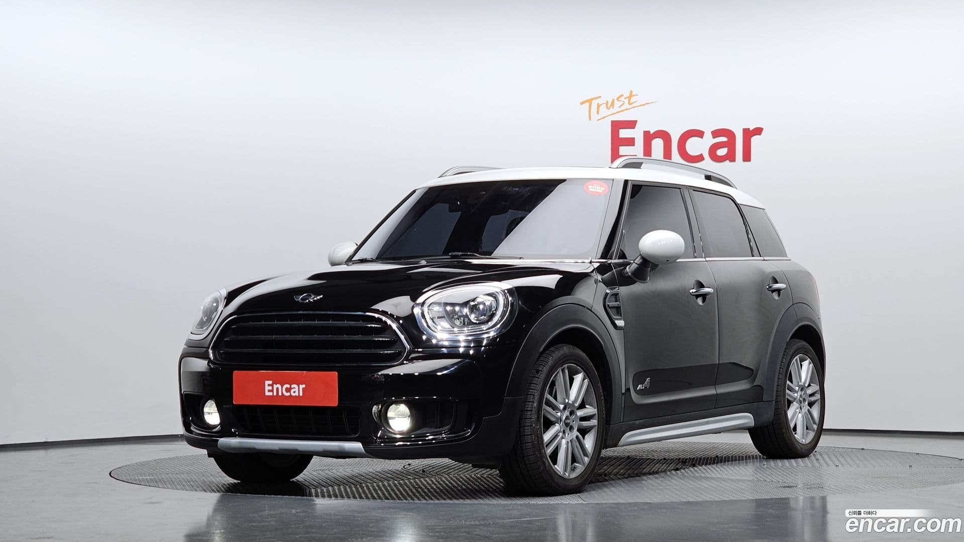 Main__Slider__Photo:Countryman Mini 2017.10-0
