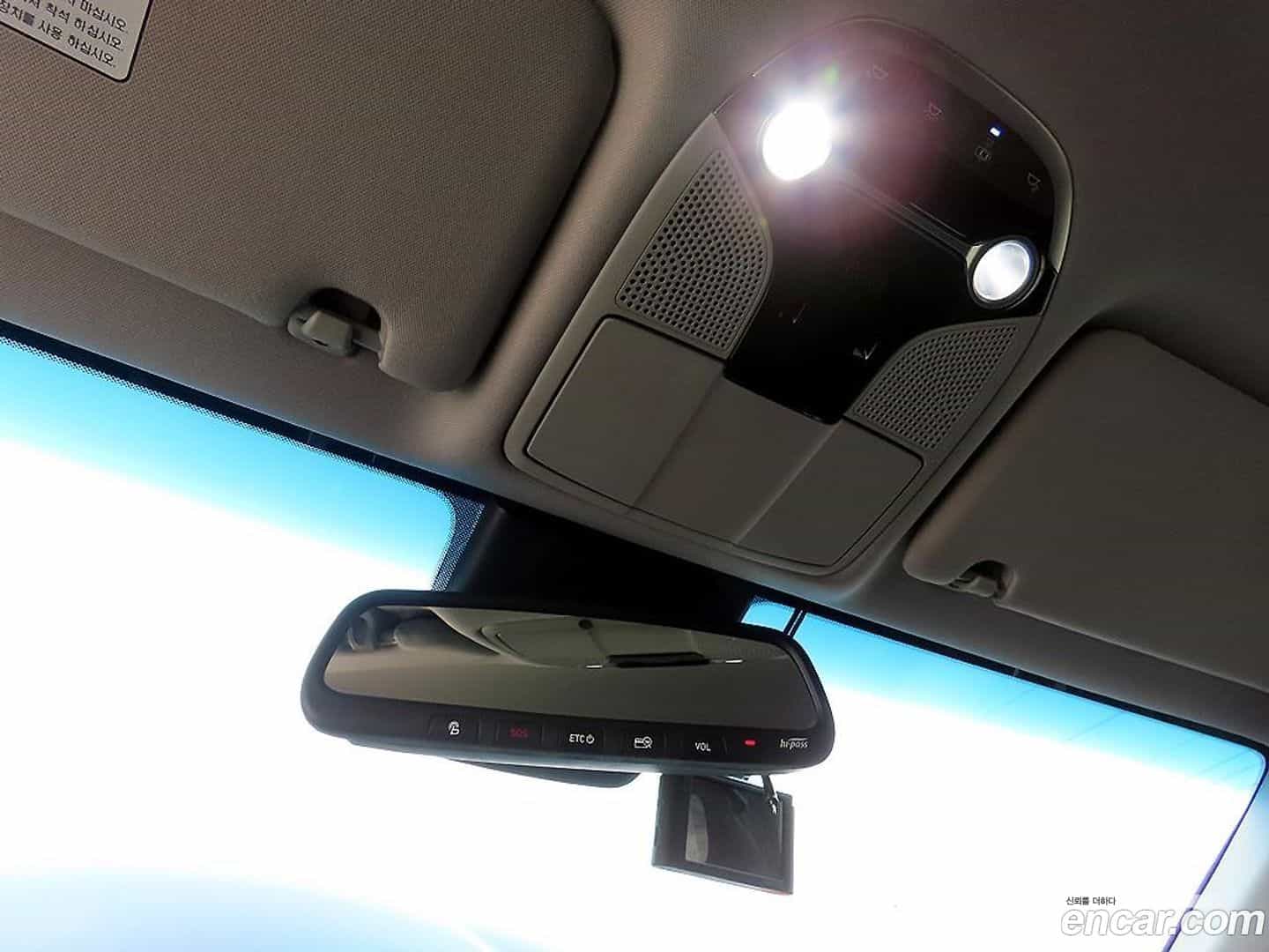 Grandeur Hyundai 2018.1-OPTION-020