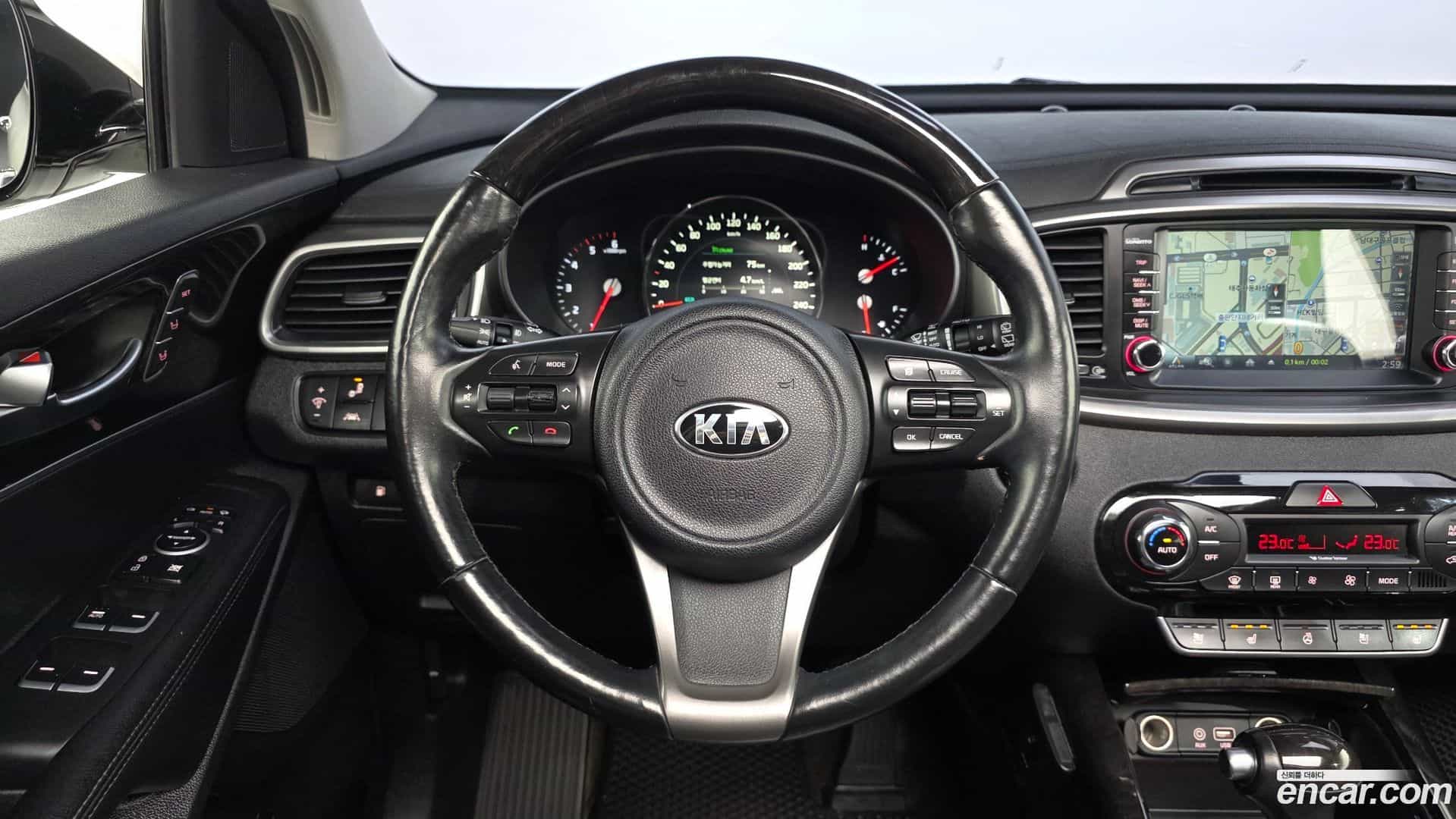 Sorento Kia 2015.0-OPTION-017