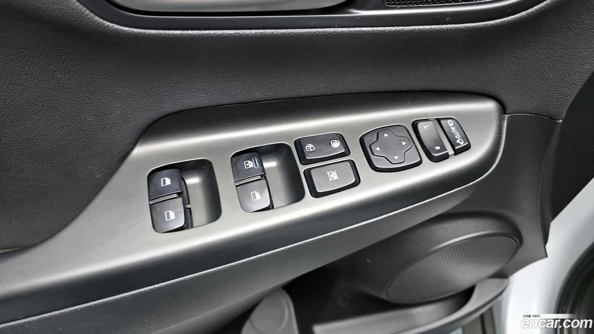 Kona Hyundai 2017.10-OPTION-021