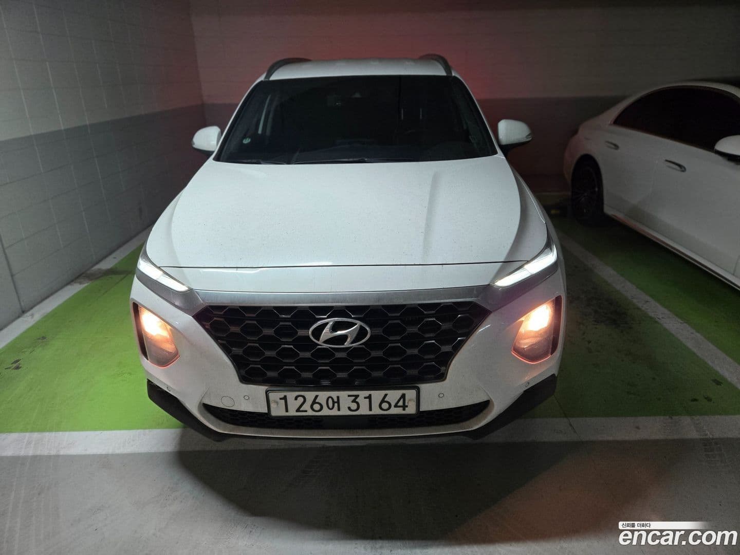 Main__Slider__Photo:Santafe Hyundai 2019.9-0