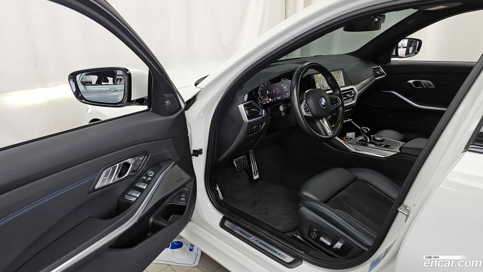 3-Series BMW 2021.0-INNER-010