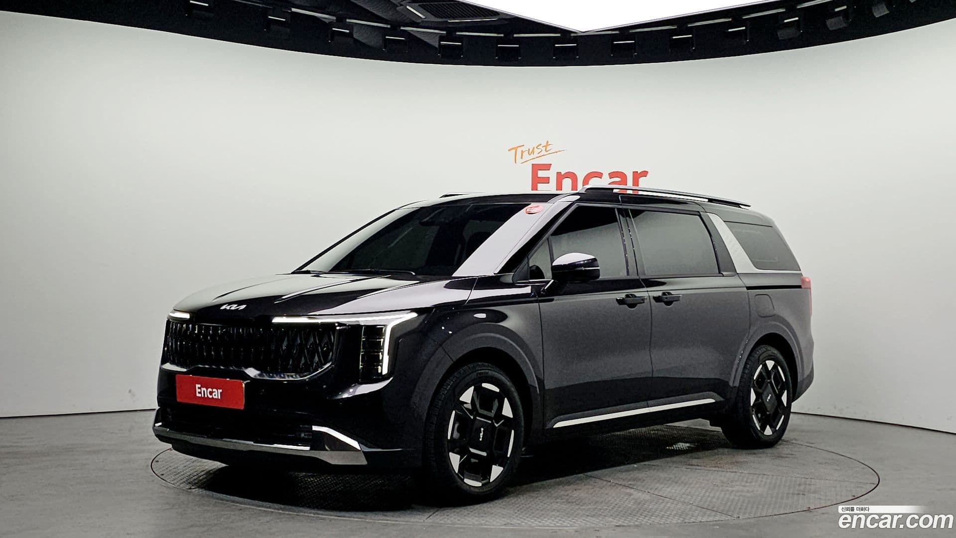 Main__Slider__Photo:Canival Kia 2024.0-0