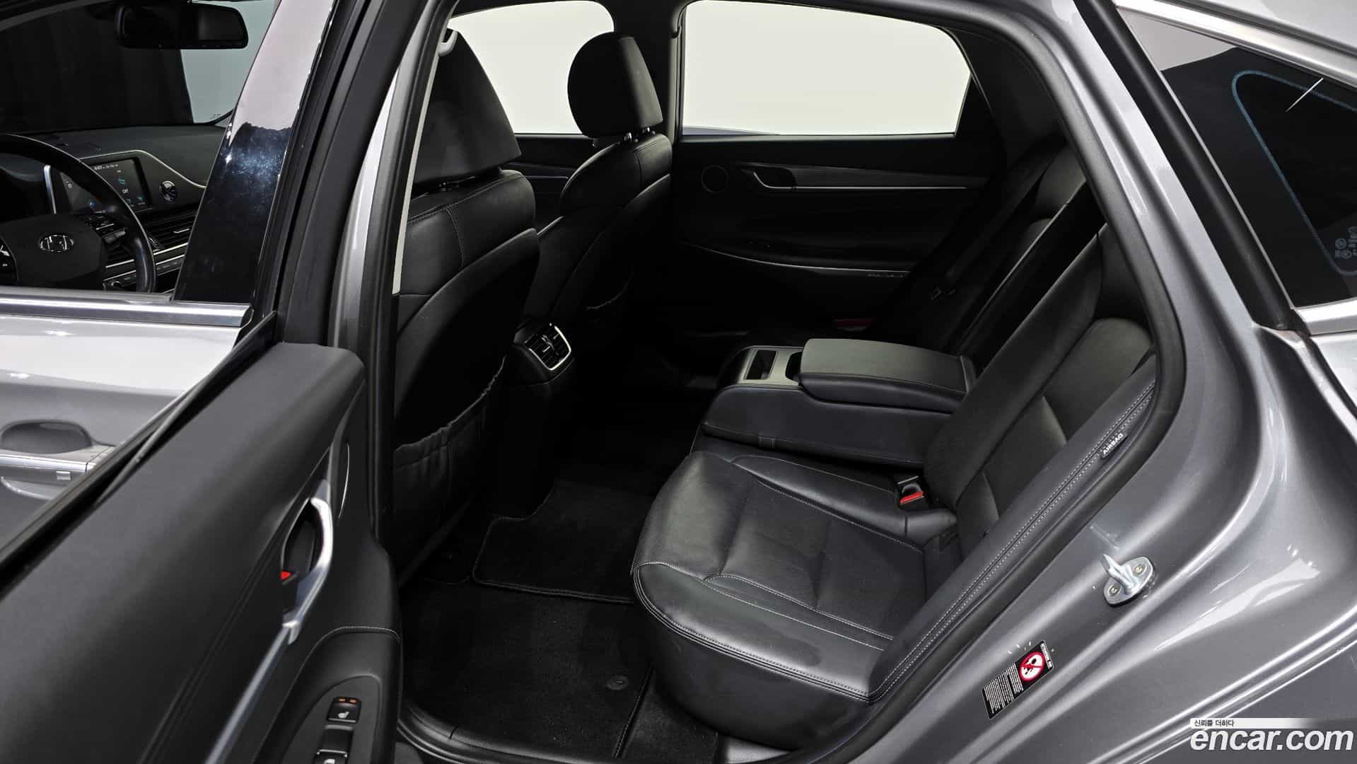 Grandeur Hyundai 2017.11-OPTION-024
