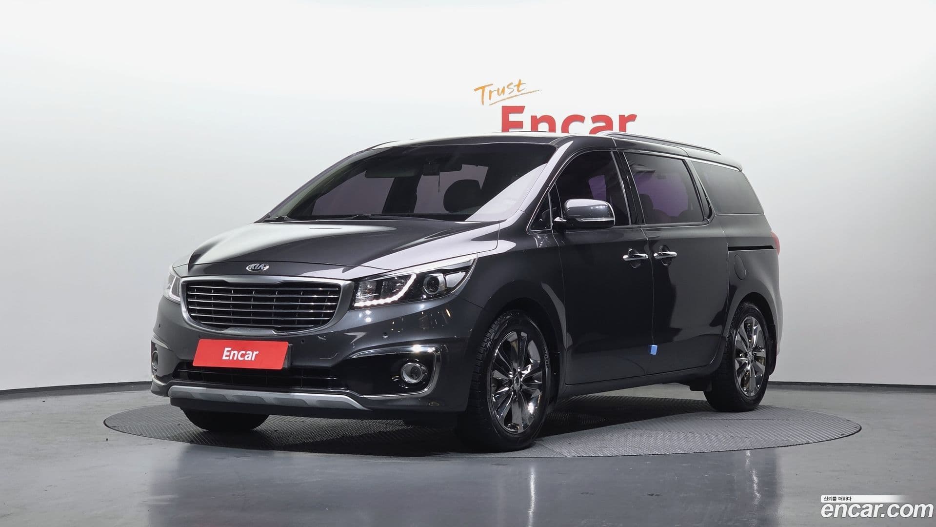 Main__Slider__Photo:Canival Kia 2015.4-0