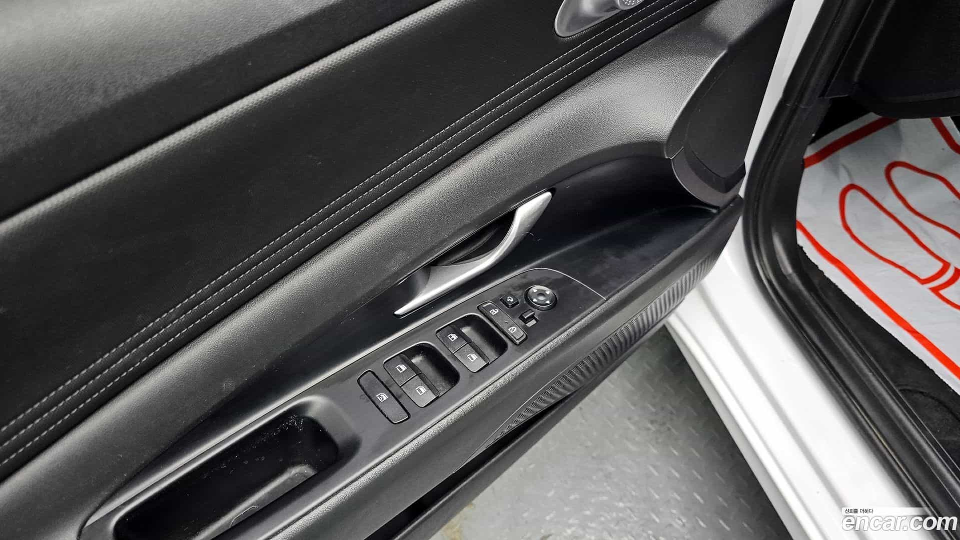 AVANTE Hyundai 2021.11-OPTION-018