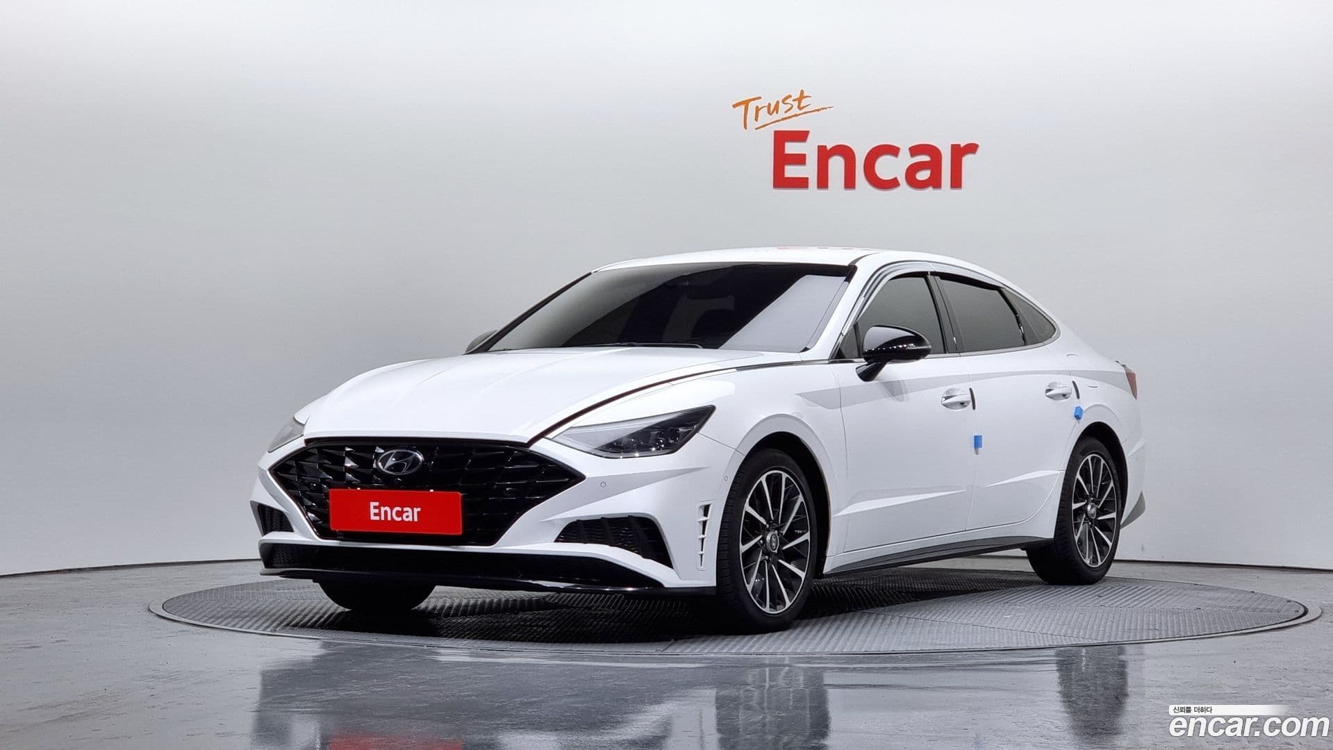 Main__Slider__Photo:Sonata Hyundai 2023.5-0