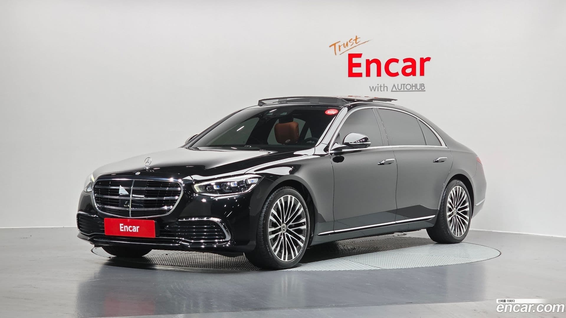 Main__Slider__Photo:S-Class Mercedes-Benz 2022.2-0