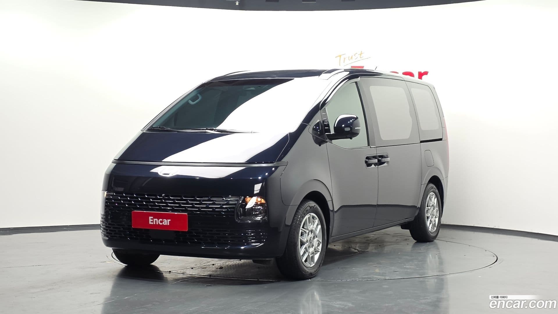 Main__Slider__Photo:Staria Hyundai 2024.4-0