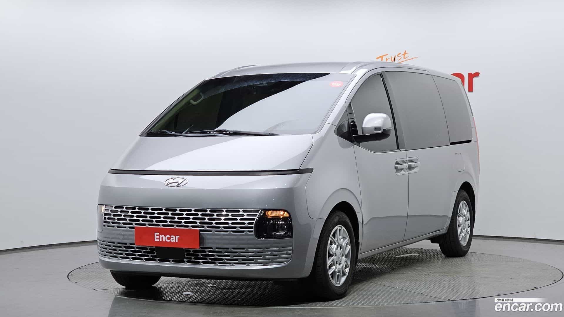 Staria Hyundai 2022.8-OUTER-001