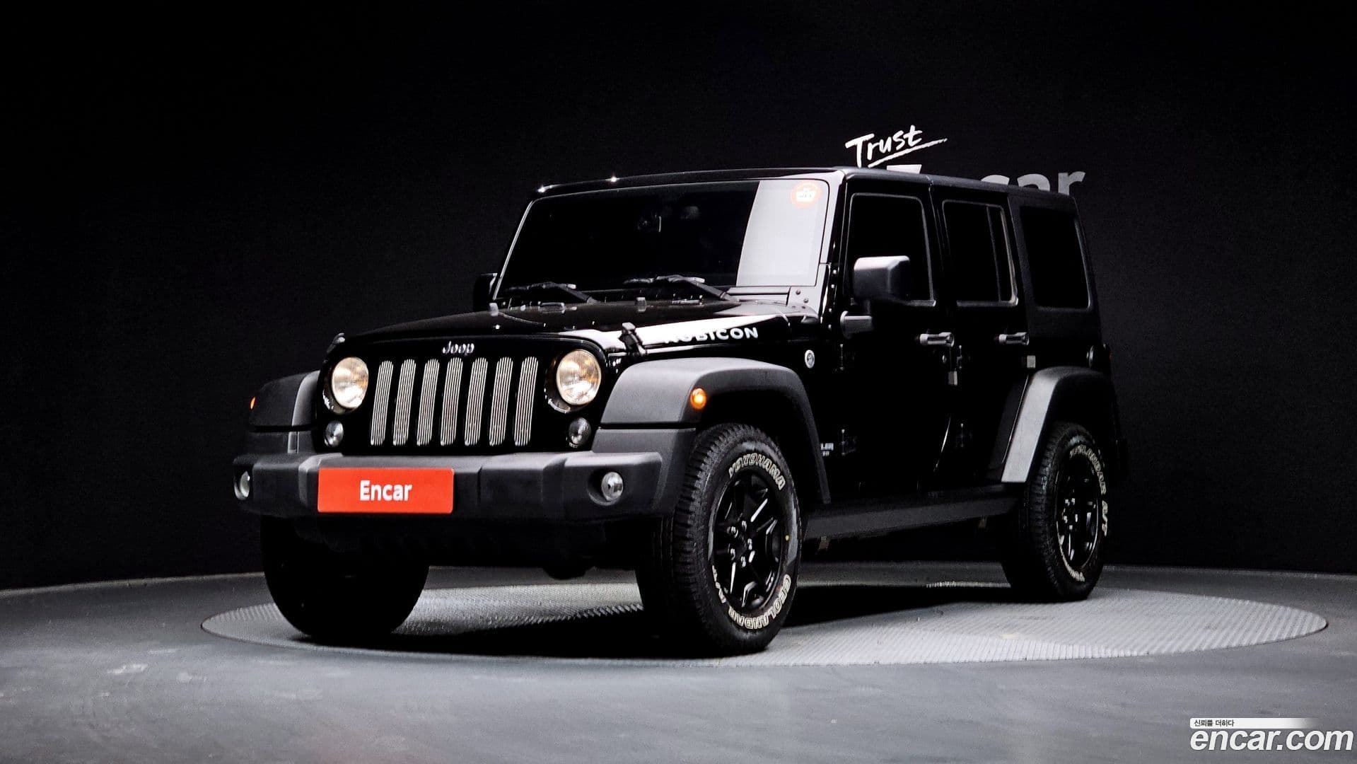 Main__Slider__Photo:Wrangler Jeep 2017.10-0