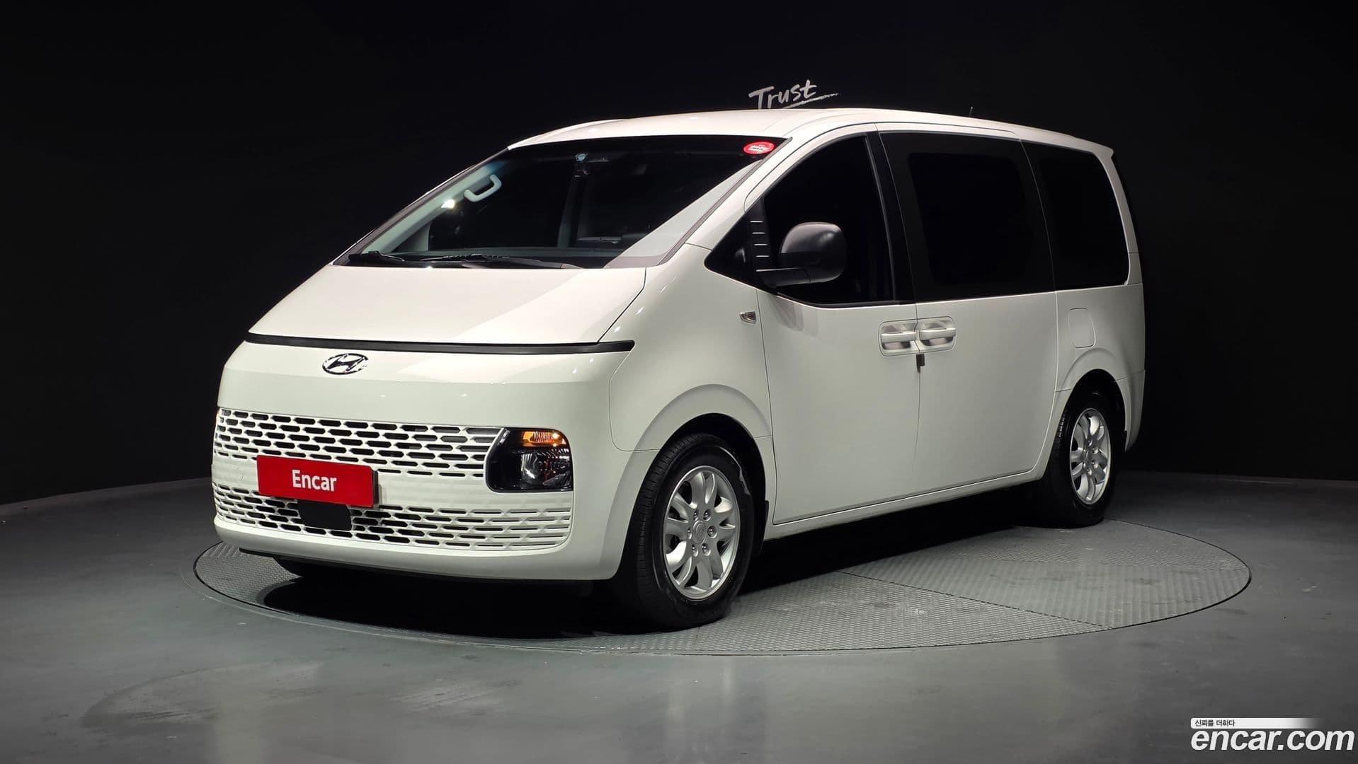 Main__Slider__Photo:Staria Hyundai 2022.9-0