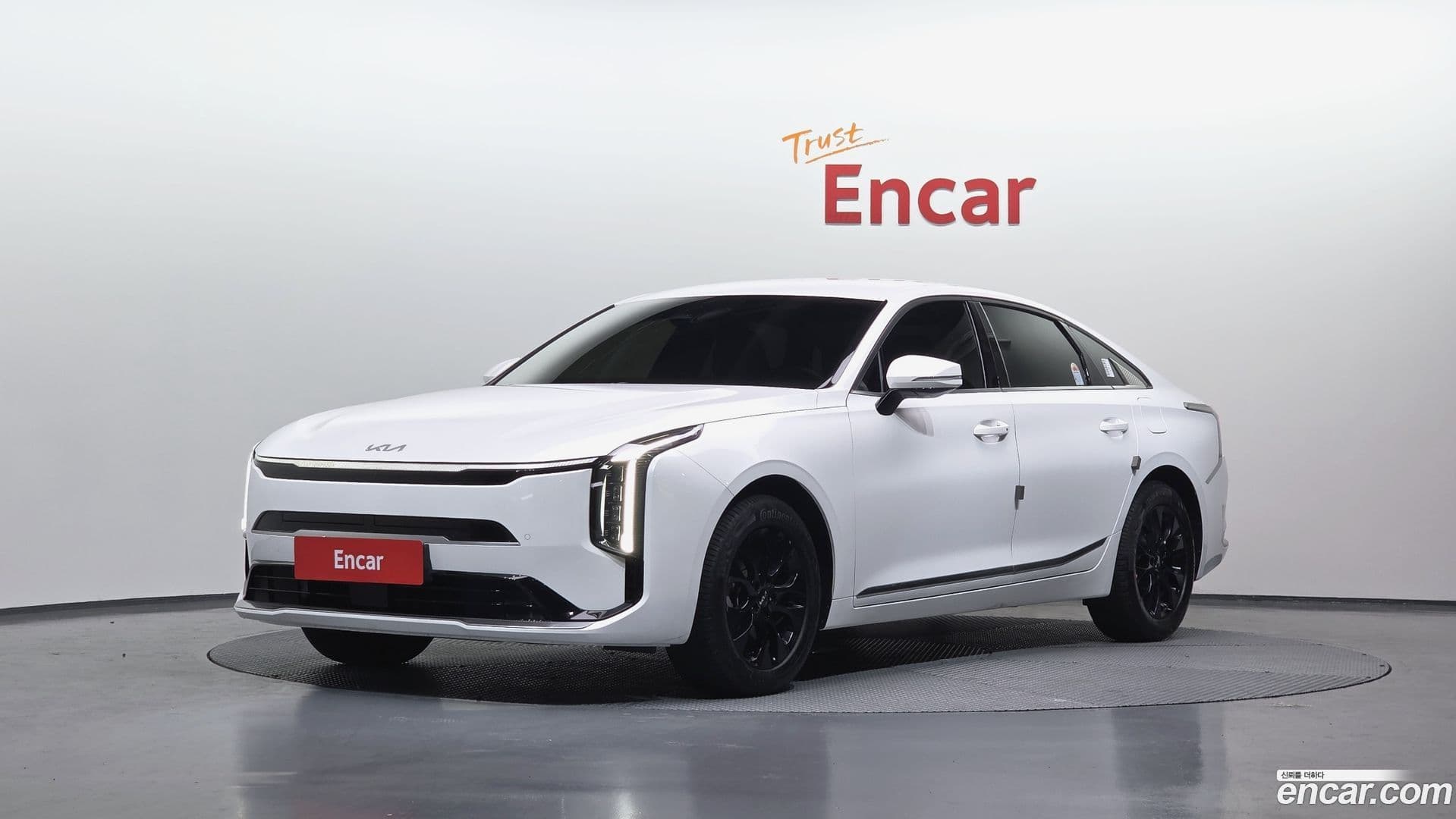 Main__Slider__Photo:K8 Kia 2025.1-0