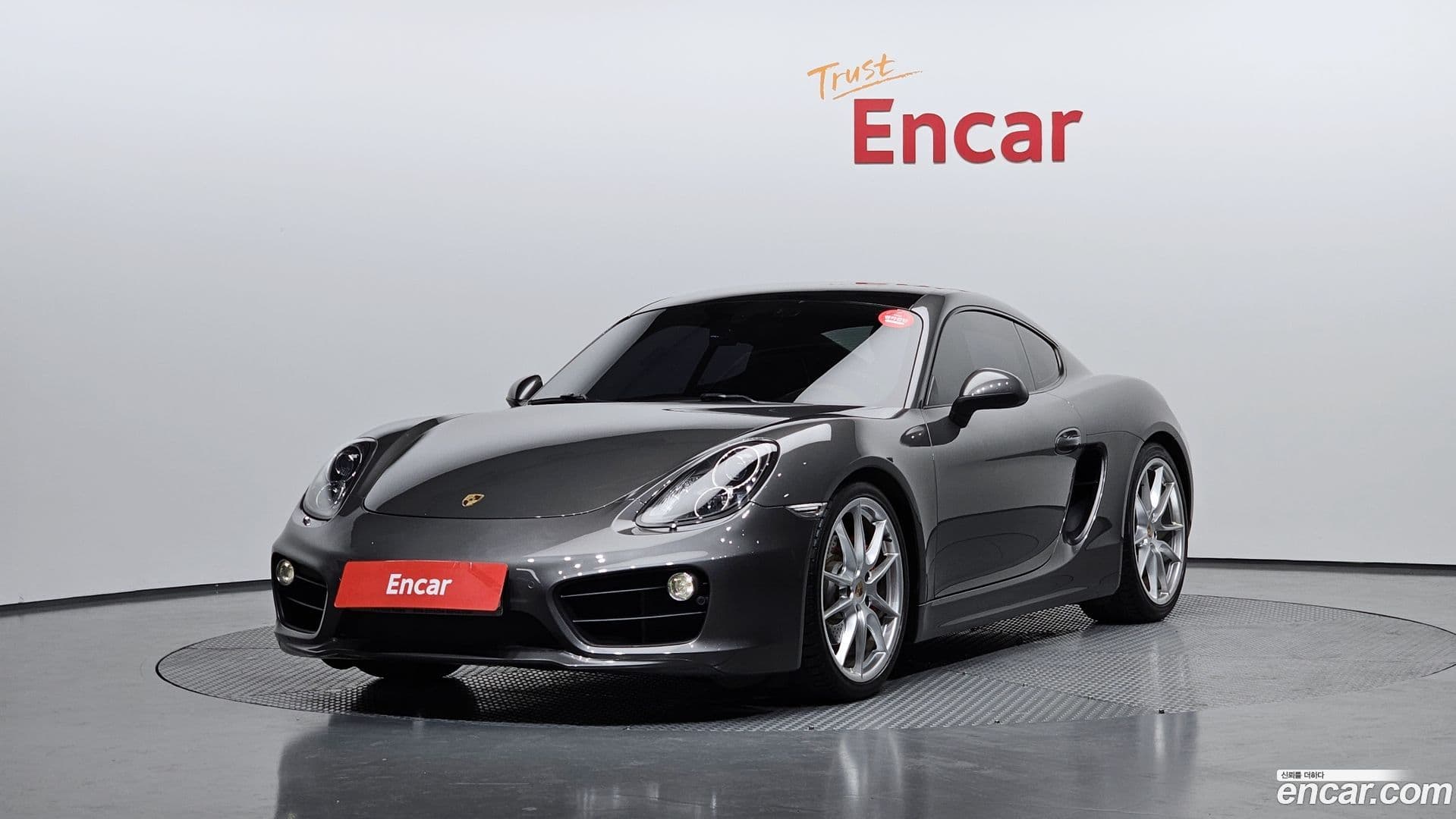 Main__Slider__Photo:Cayman Porsche 2013.8-0