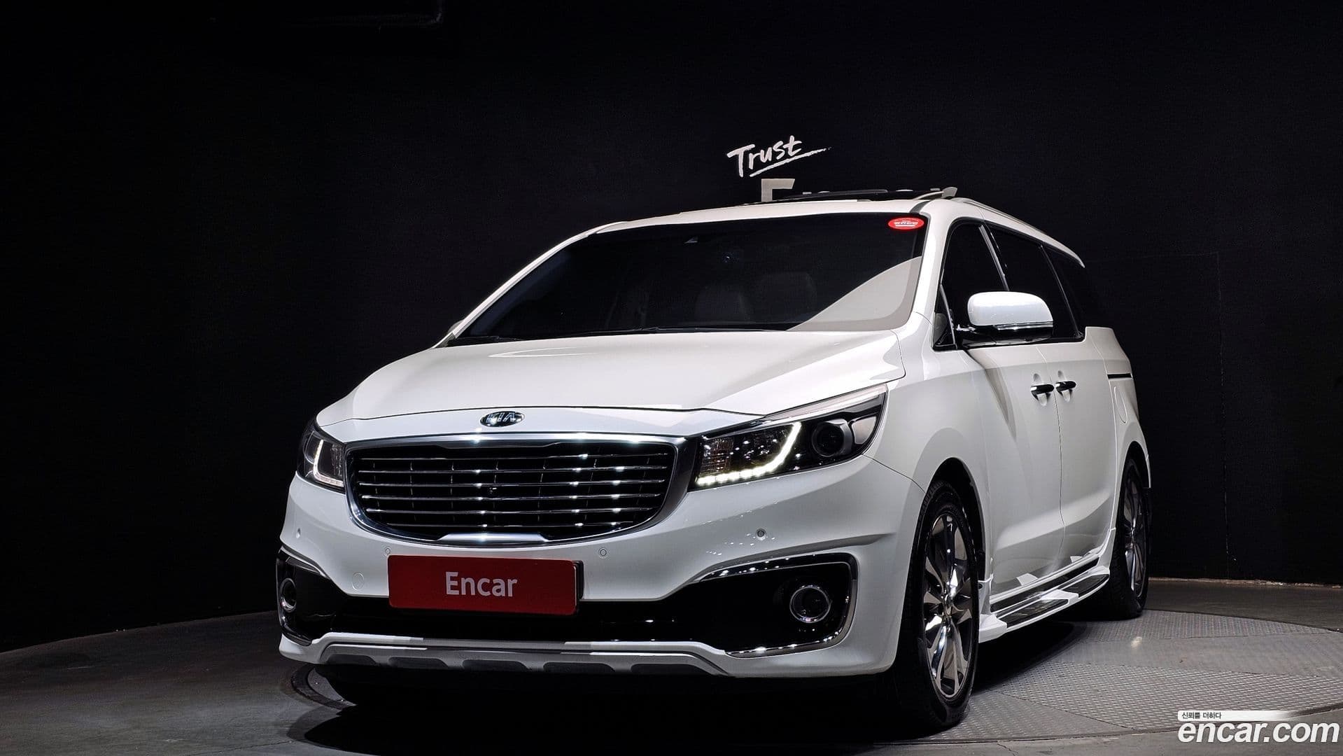 Main__Slider__Photo:Canival Kia 2015.10-0