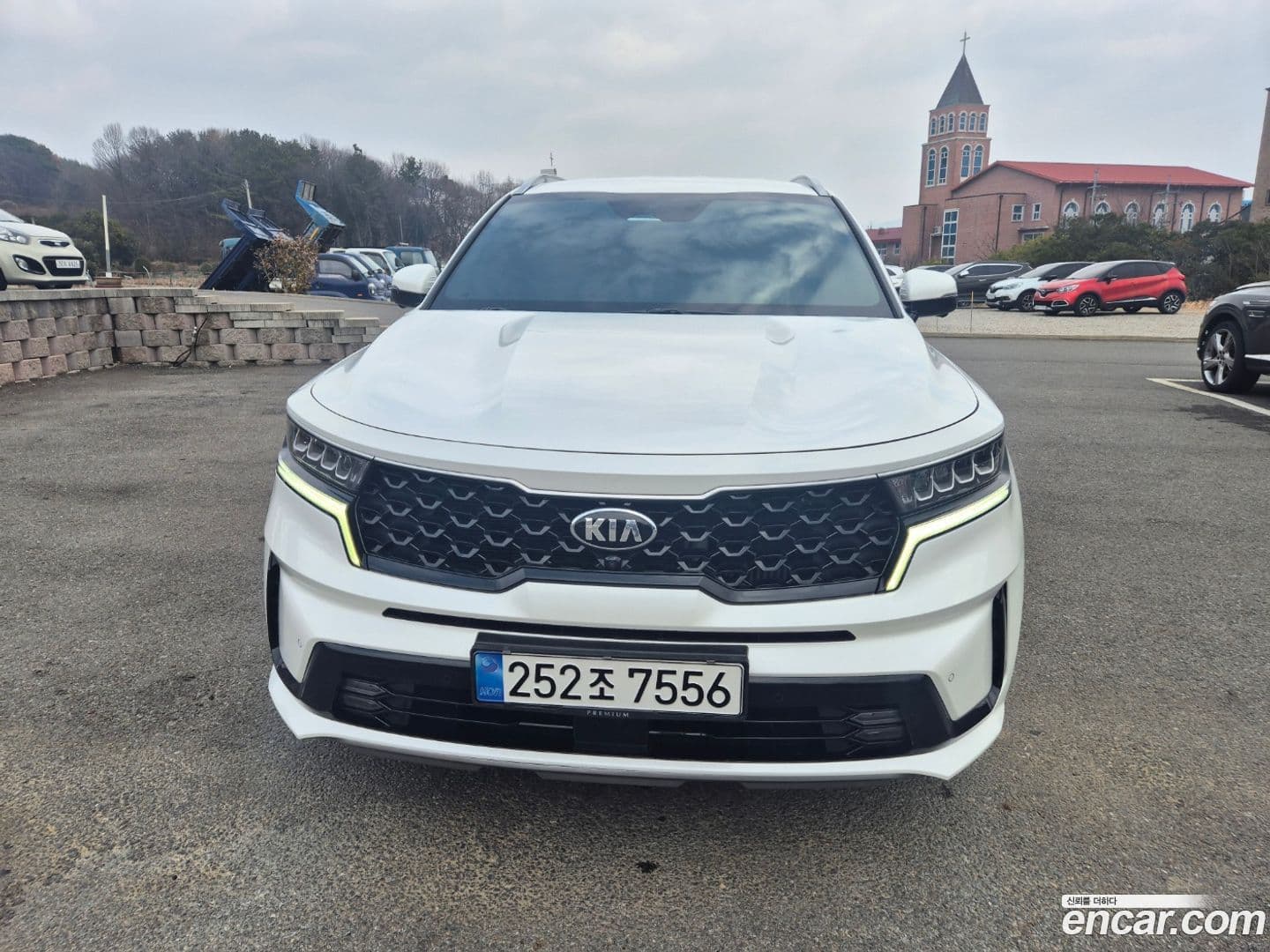 Main__Slider__Photo:Sorento Kia 2020.8-0