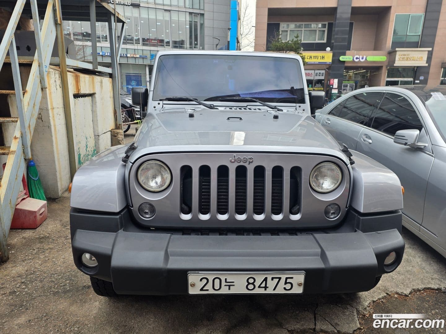 Main__Slider__Photo:Wrangler Jeep 2015.4-0