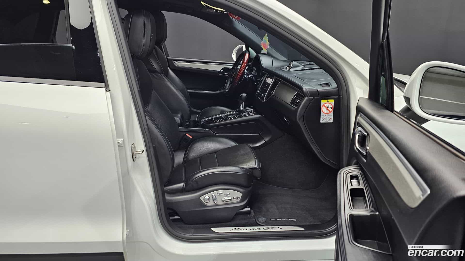 Macan Porsche 2018.1-OPTION-015