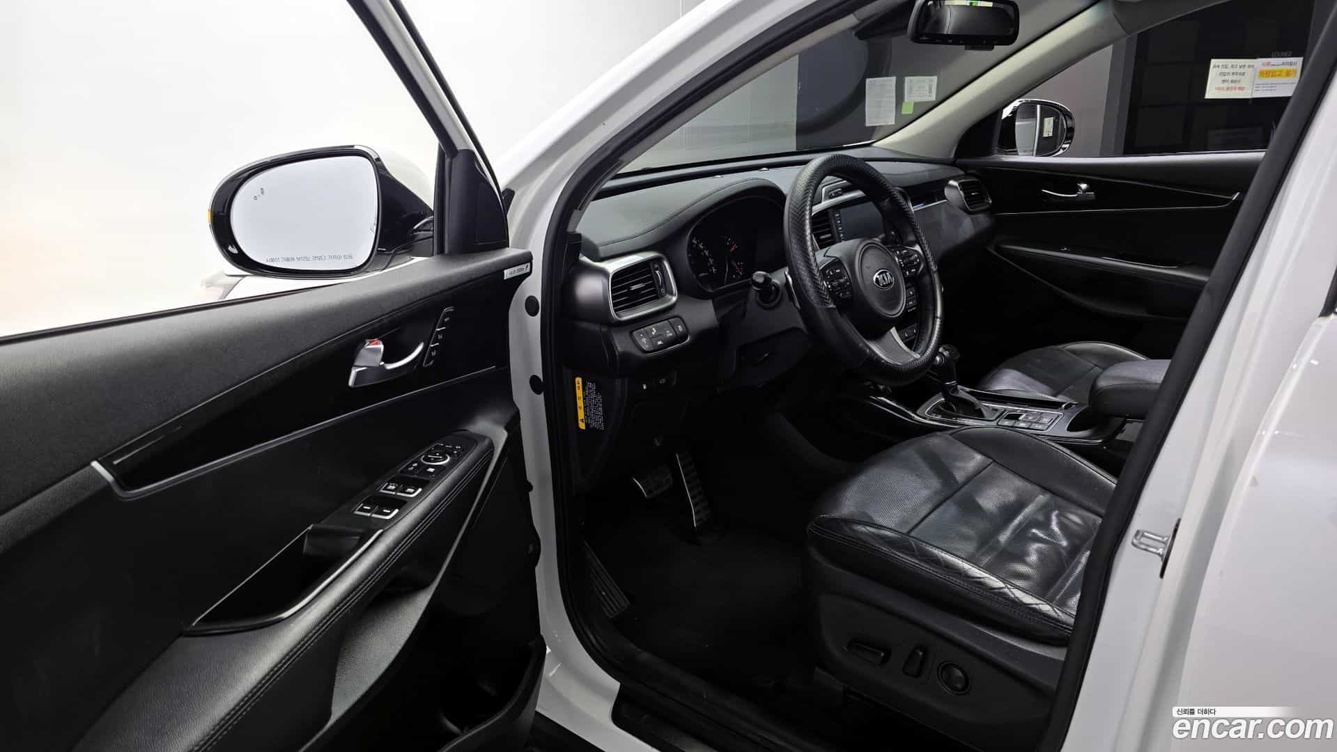 Sorento Kia 2016.9-INNER-010