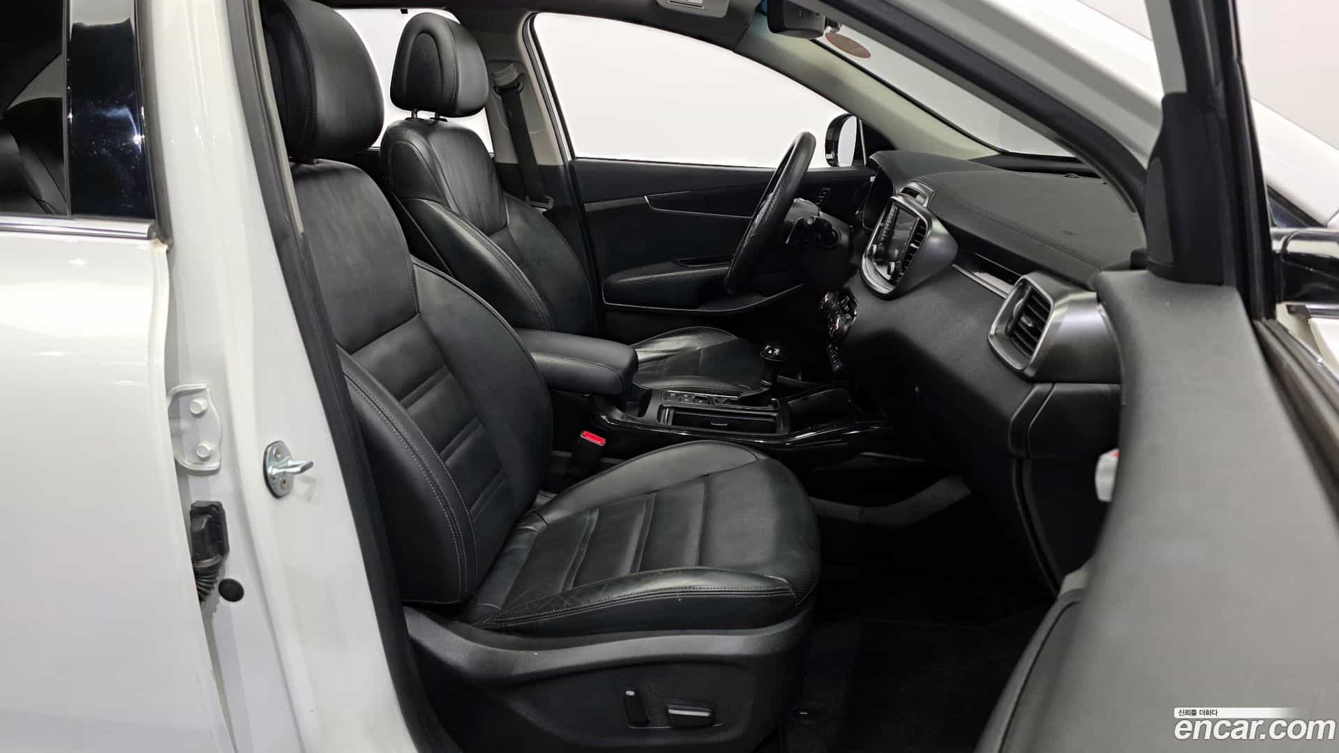Sorento Kia 2016.9-OPTION-015