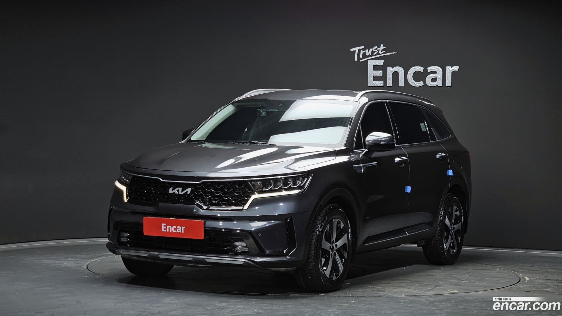 Main__Slider__Photo:Sorento Kia 2022.6-0