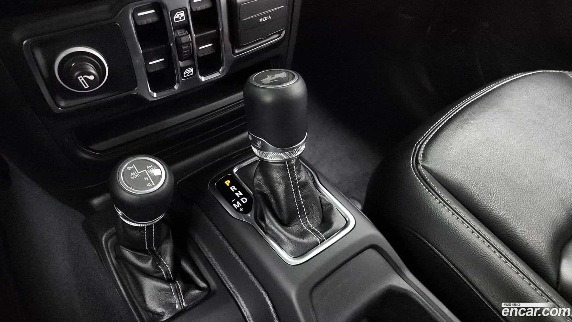 Wrangler Jeep 2022.5-INNER-009