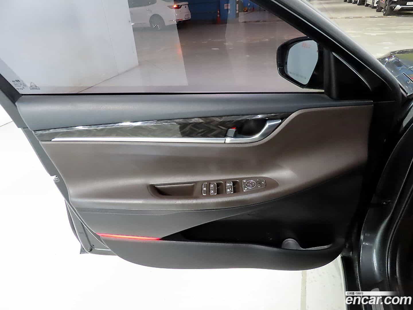 Grandeur Hyundai 2019.2-OPTION-017