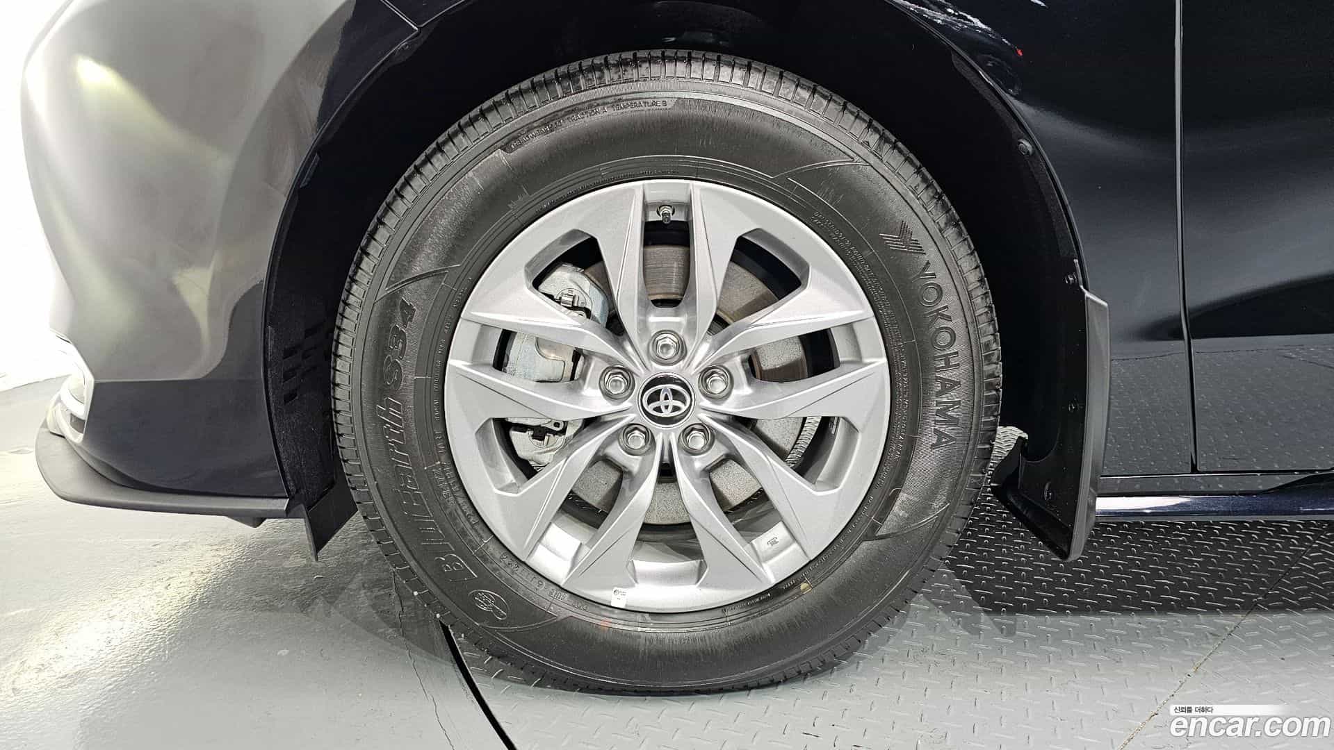 Sienna Toyota 2024.11-OUTER-005