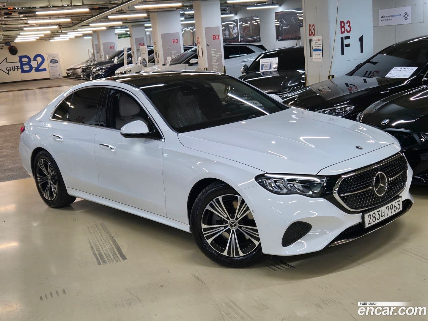 Main__Slider__Photo:E-Class Mercedes-Benz 2025.4-0