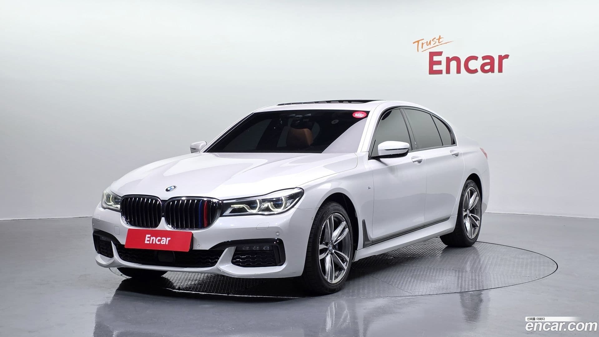 Main__Slider__Photo:7-Series BMW 2018.11-0