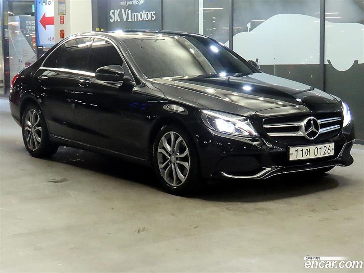 Main__Slider__Photo:C-Class Mercedes-Benz 2016.11-0