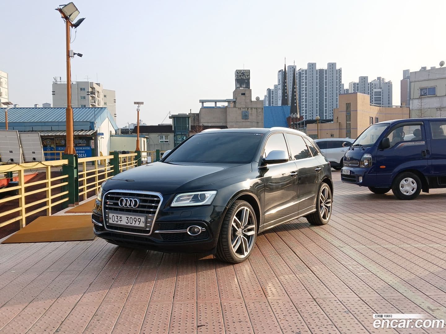 Main__Slider__Photo:SQ5 Audi 2015.10-0
