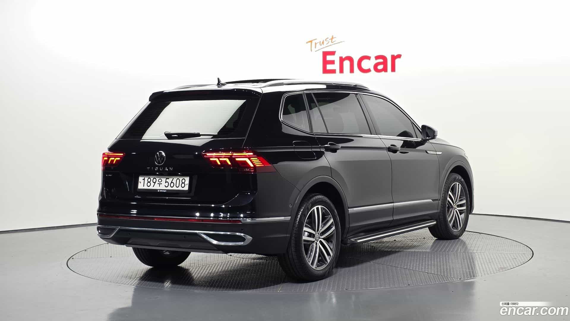 Tiguan Volkswagen 2022.11-OUTER-002