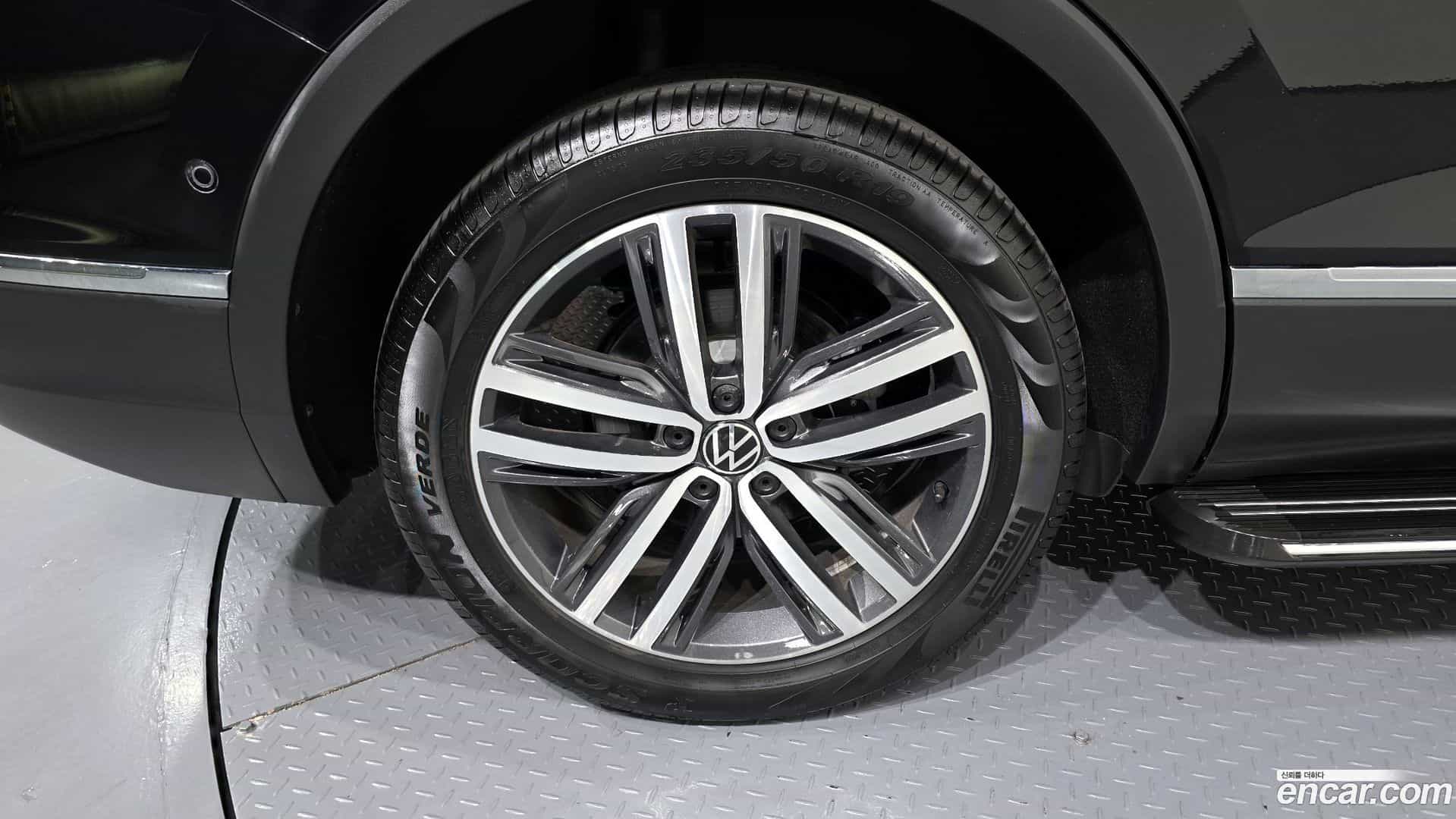 Tiguan Volkswagen 2022.11-OUTER-005