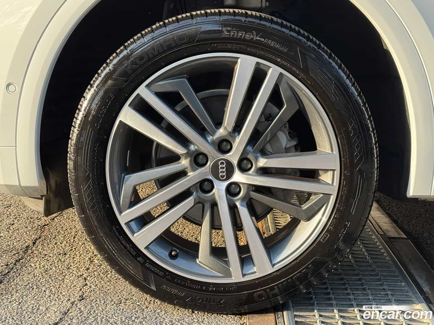 Q5 Audi 2021.5-OUTER-005