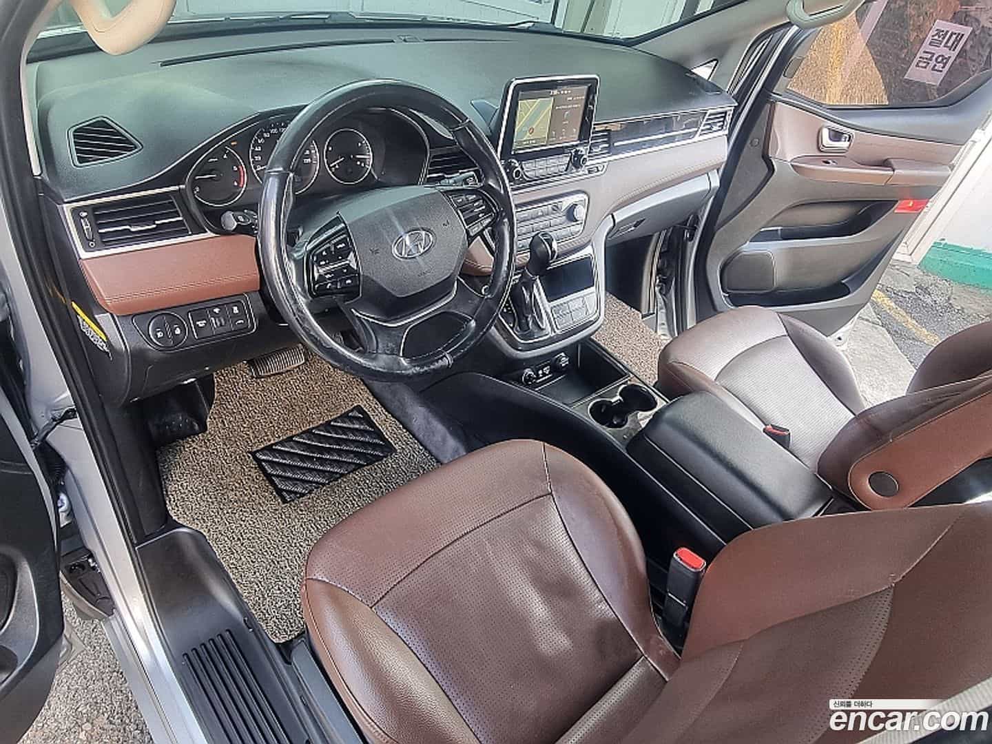 Starex Hyundai 2018.11-INNER-006