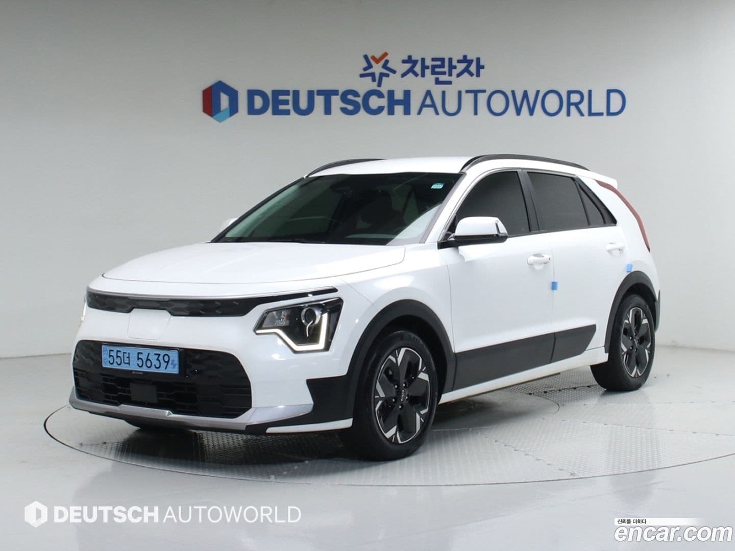 Main__Slider__Photo:Niro Kia 2022.6-0