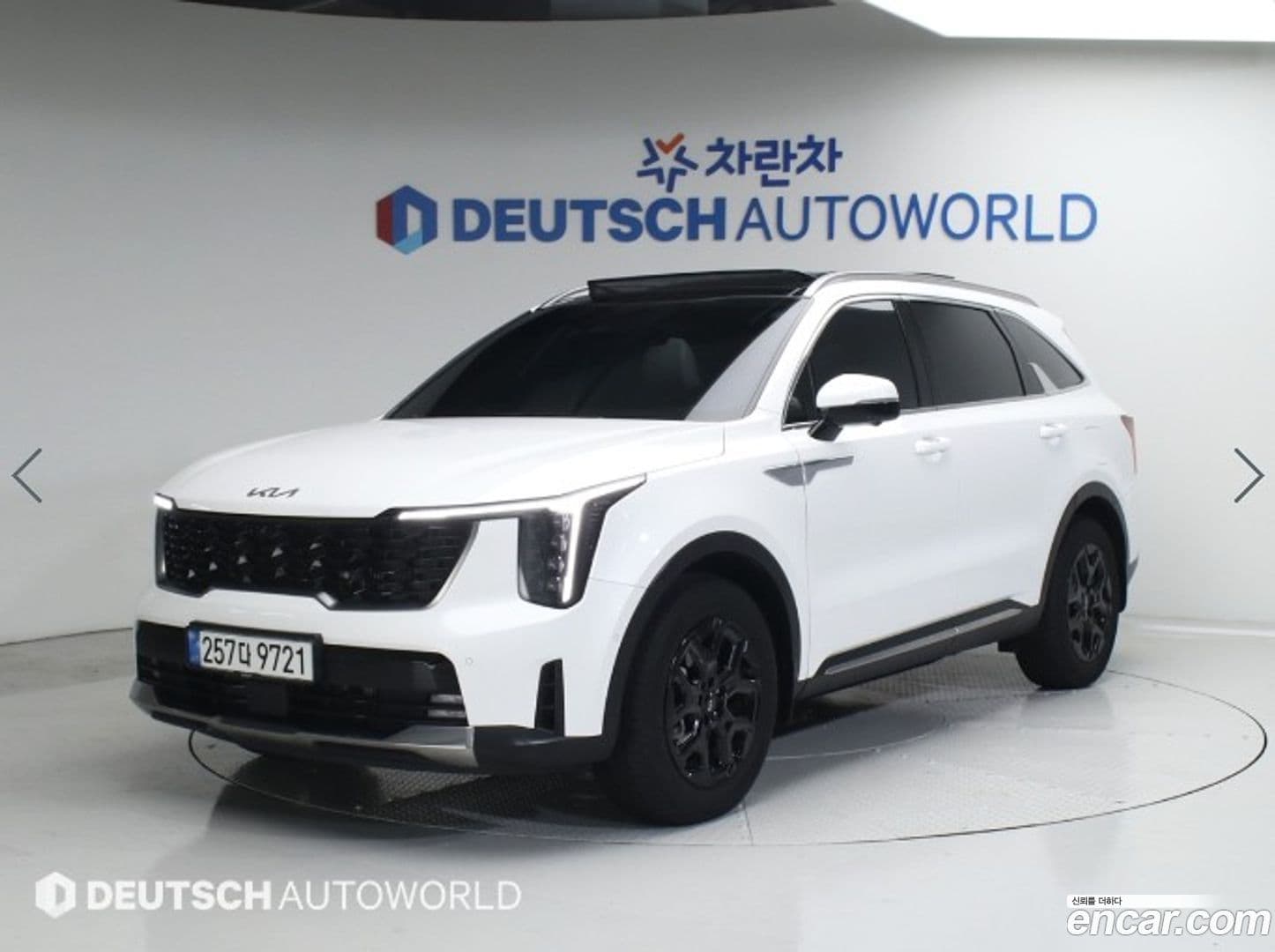 Main__Slider__Photo:Sorento Kia 2024.4-0