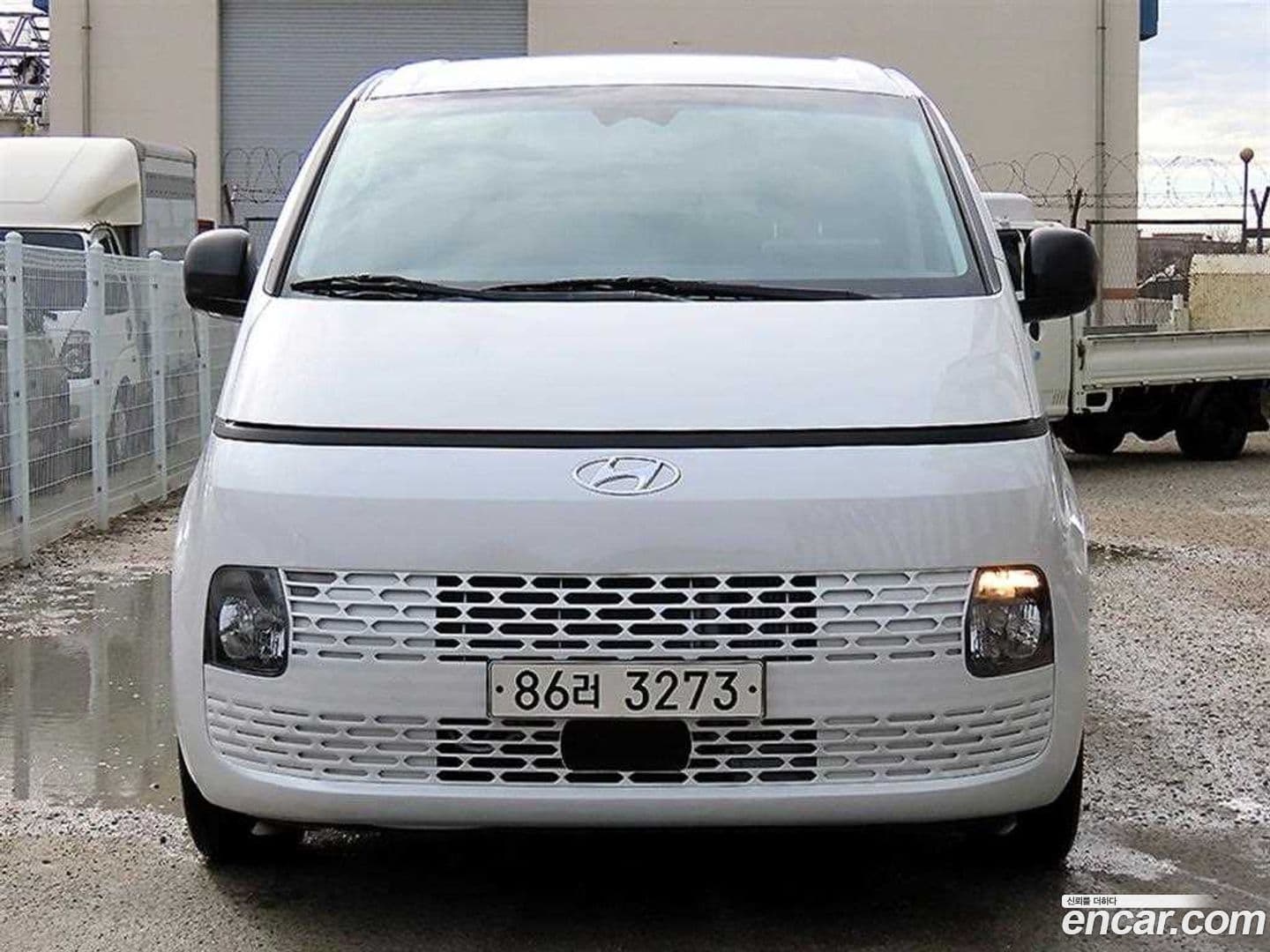Main__Slider__Photo:Staria Hyundai 2021.4-0