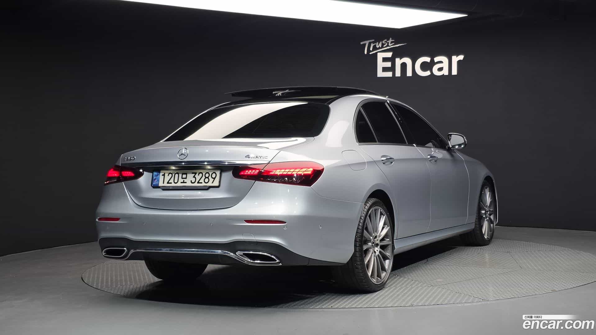 E-Class Mercedes-Benz 2022.4-OUTER-002