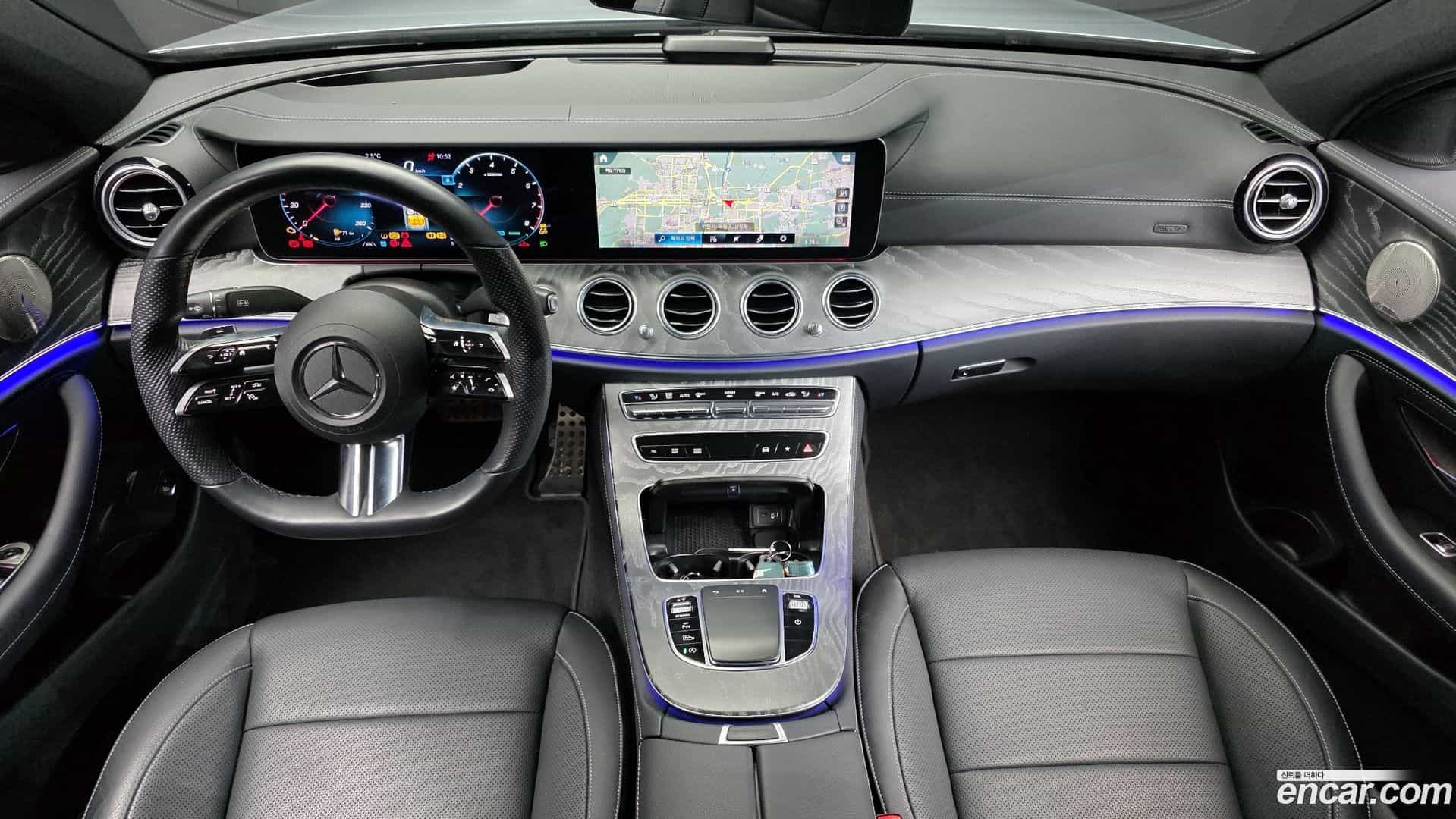 E-Class Mercedes-Benz 2022.4-INNER-007