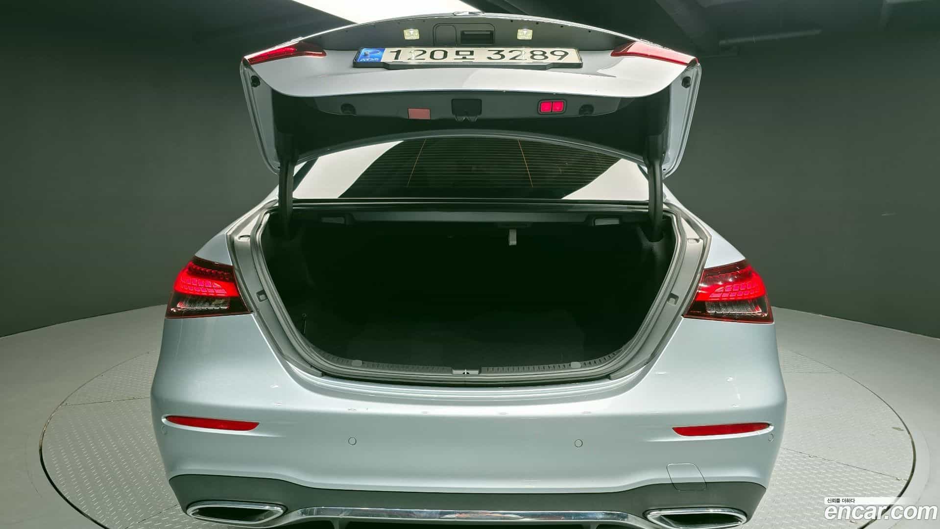 E-Class Mercedes-Benz 2022.4-OPTION-024