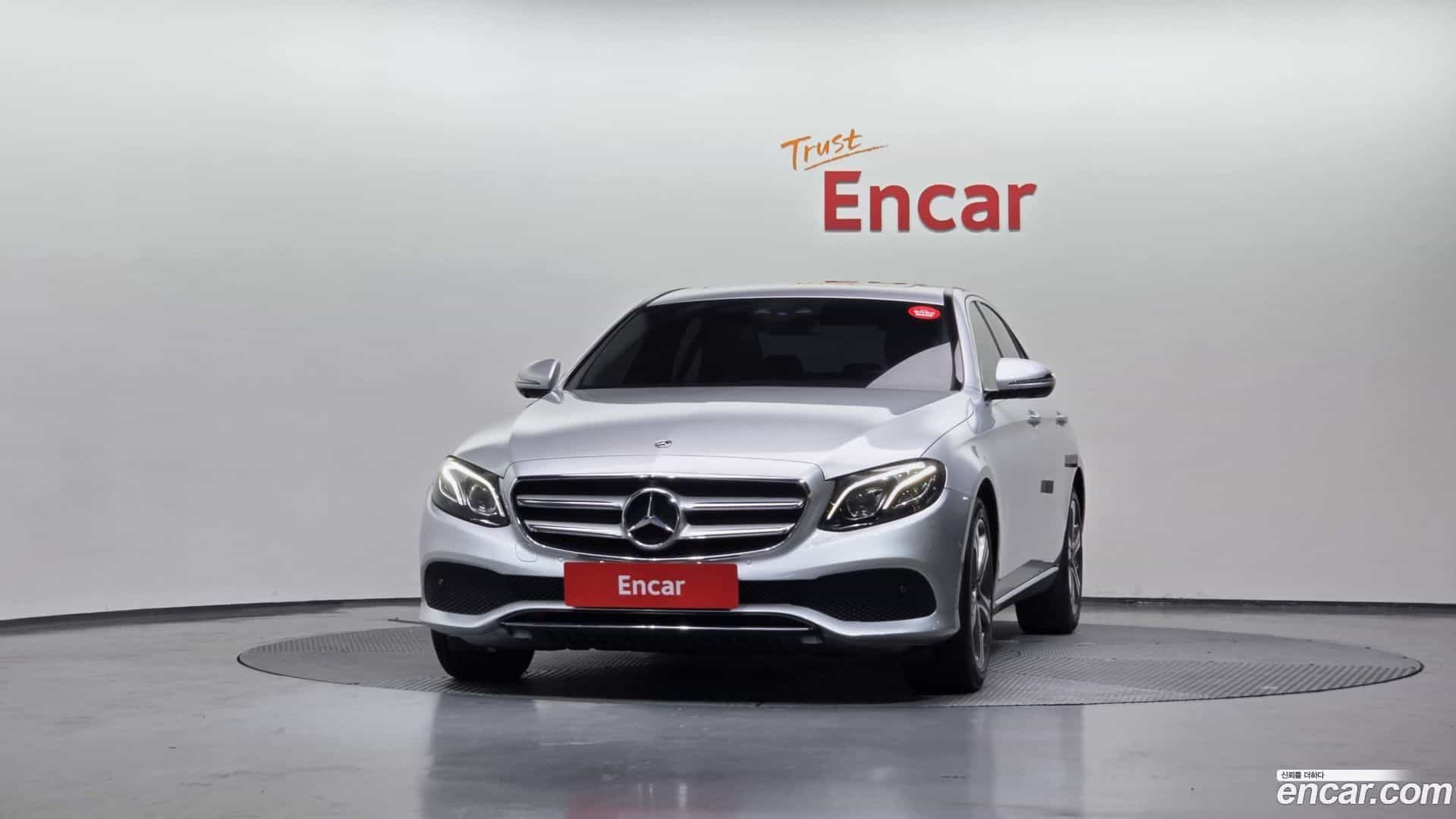 E-Class Mercedes-Benz 2018.0-OUTER-003