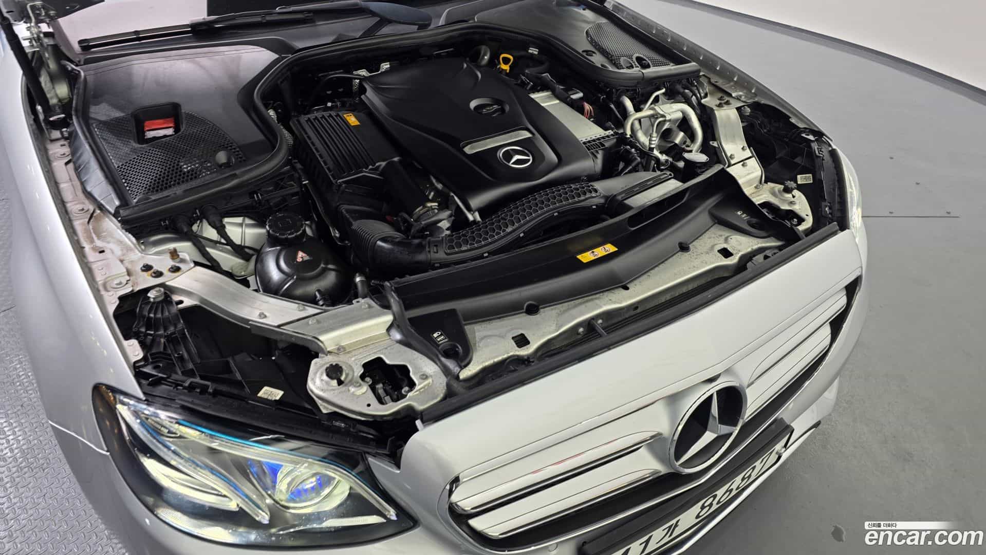 E-Class Mercedes-Benz 2018.0-INNER-006