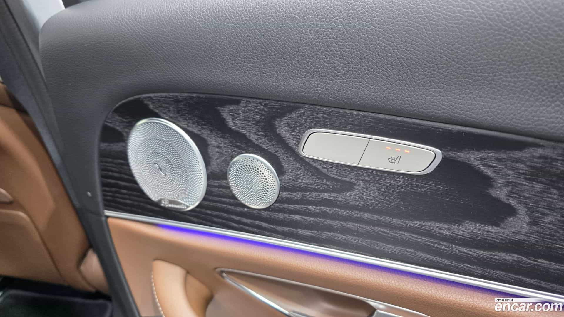 E-Class Mercedes-Benz 2018.0-OPTION-023