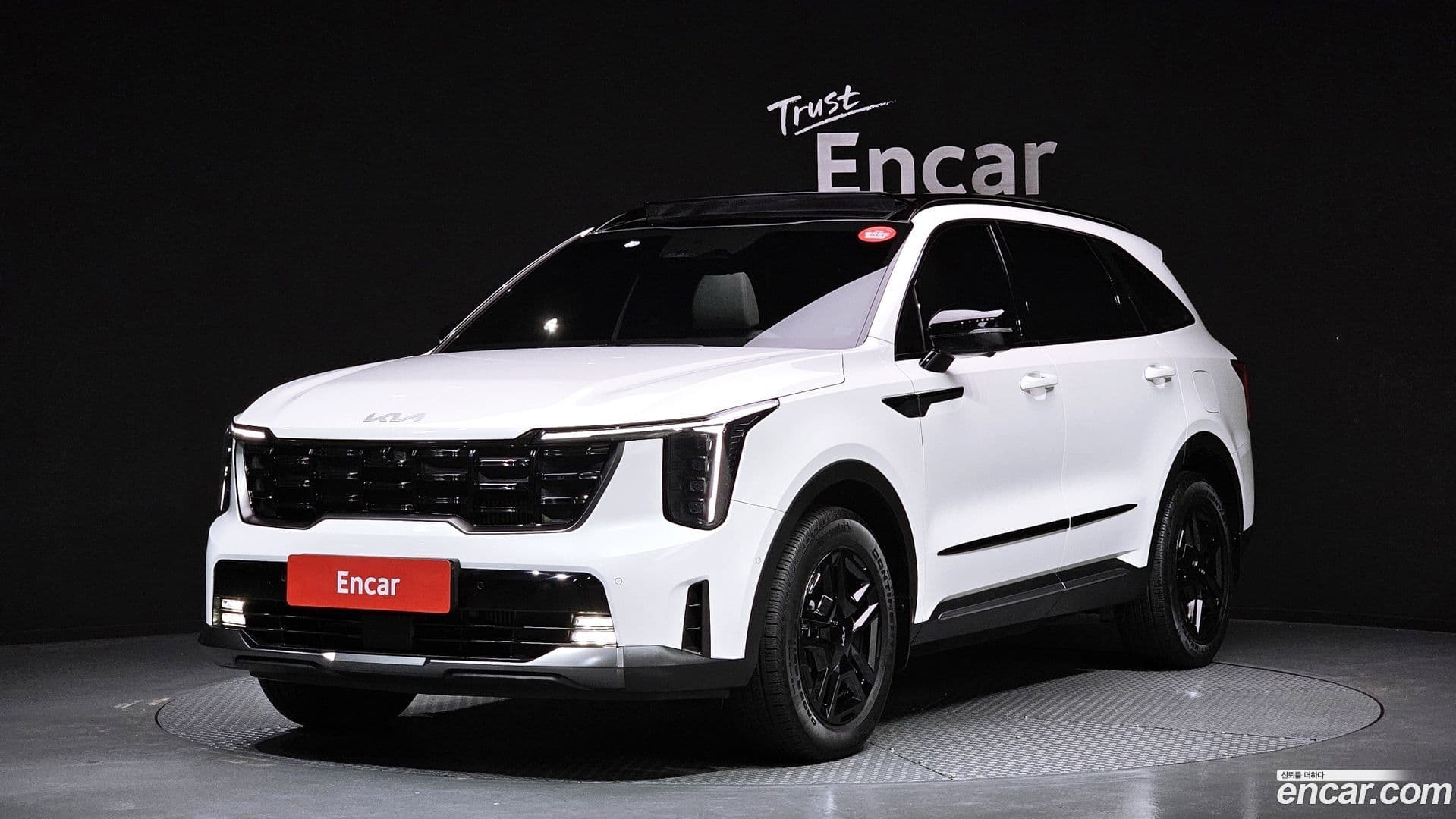 Main__Slider__Photo:Sorento Kia 2024.1-0